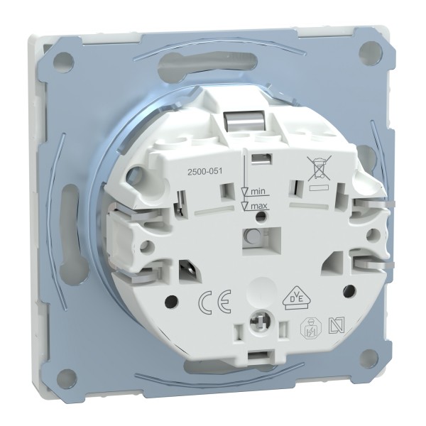 D-Life Розетка с заземлением и шторкой Белый лотос (MTN2300-6035)