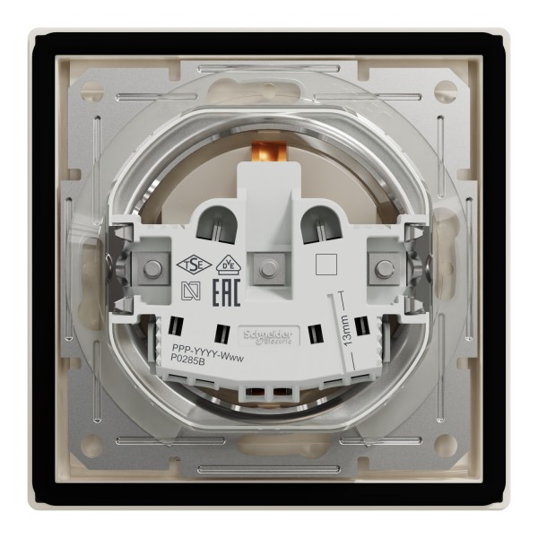 Розетка IP44 с крышкой, с заземлением, с защитными шторками, Крем Asfora (EPH3100323)